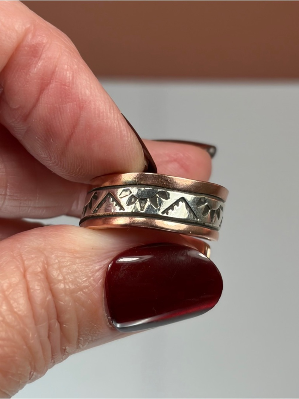 Wylie Secatero Signed Copper & 925 Sterling Silver Ring - Picture 9 of 15